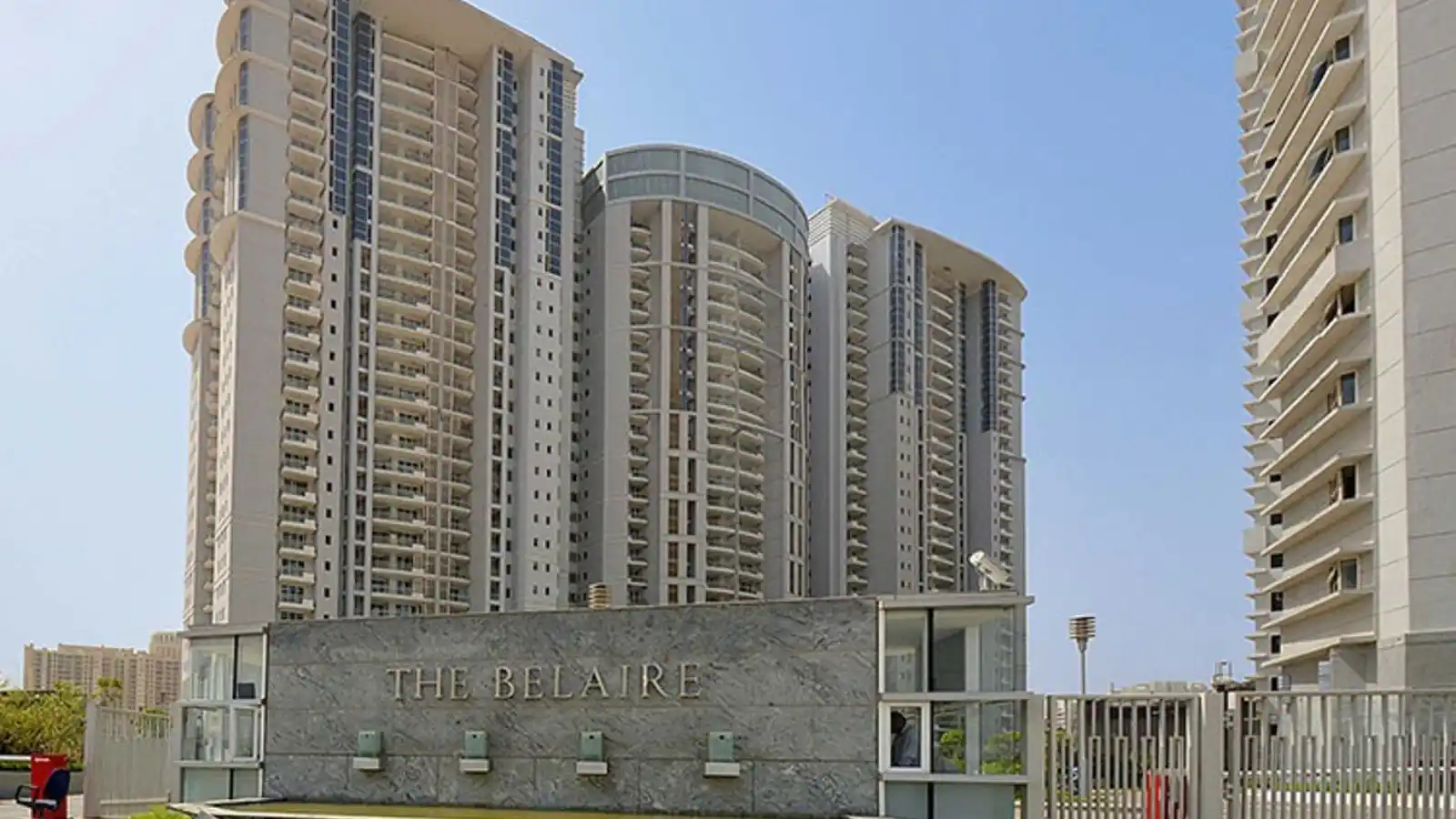 DLF-Belaire-Apartments-In-Sector-54-Gurgaon-Elevation